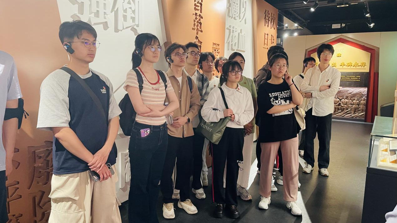 计算机科学系研究生第一、第三党支部赴黄埔军校旧址开展主题党日活动