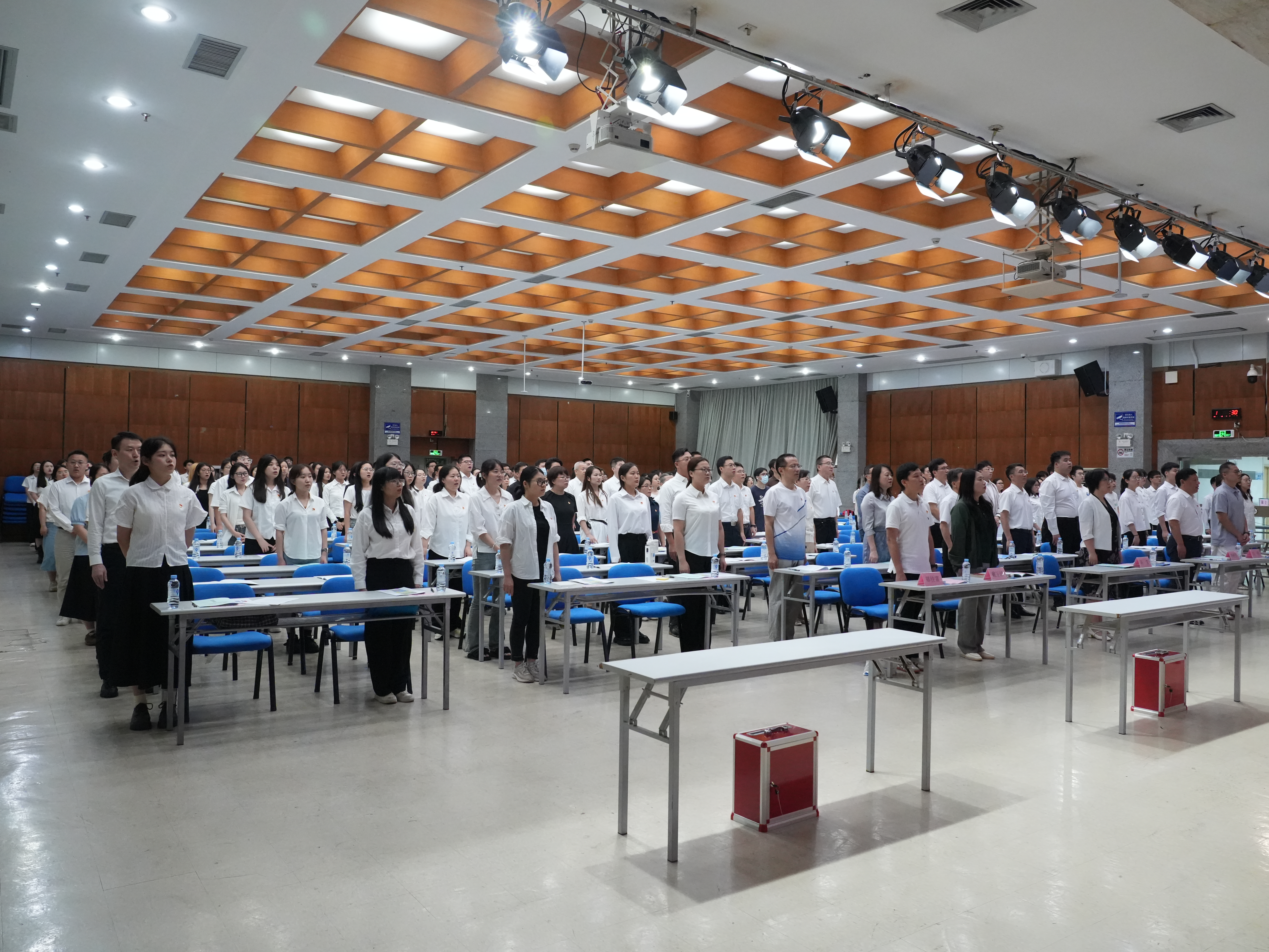 深圳校区完成党的委员会和纪律检查委员会选举工作