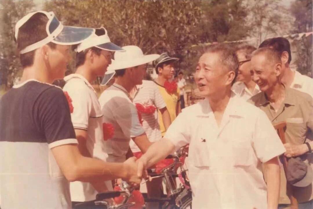 教师节与暨南大学的故事，比你想象中更燃！