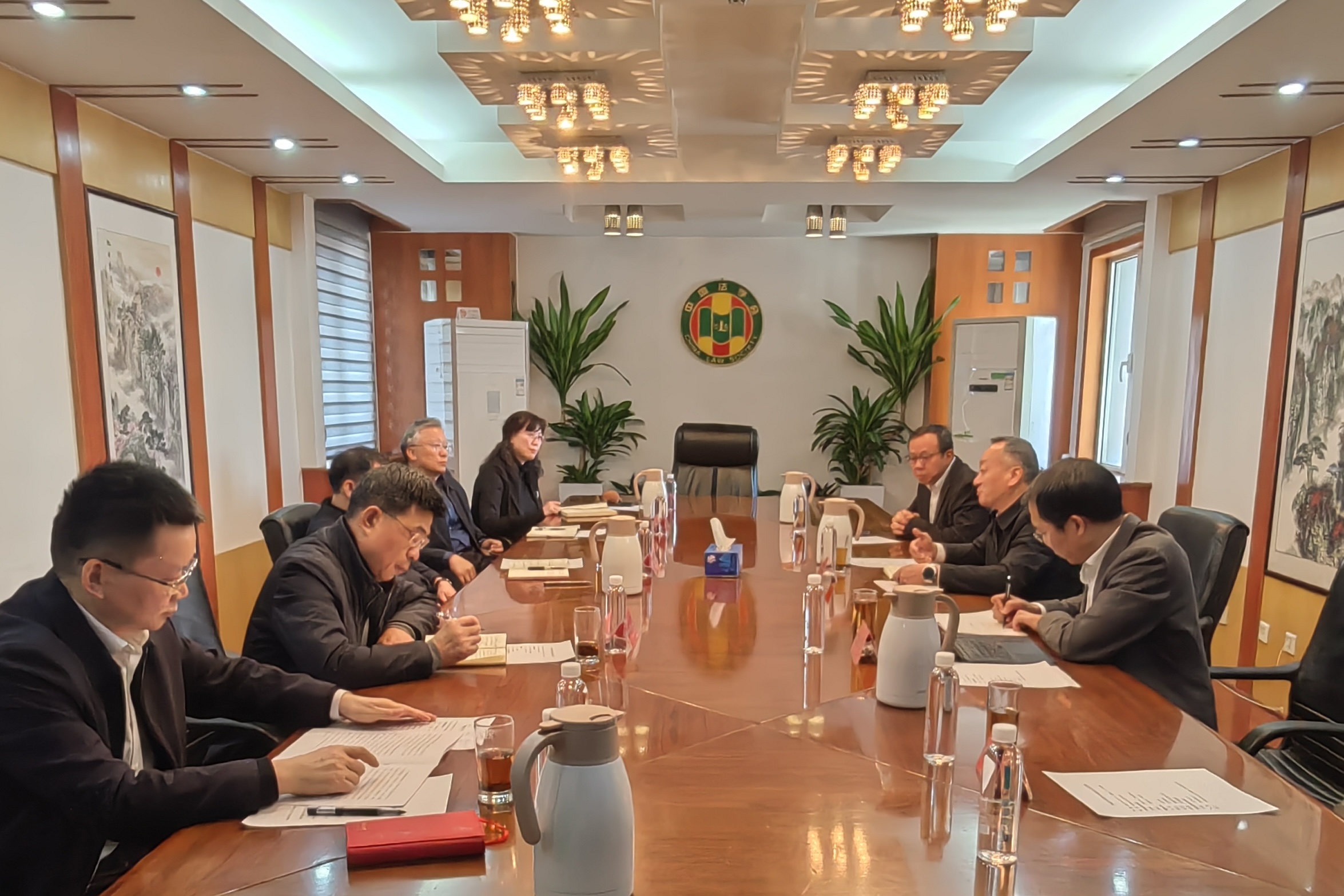 孙彧书记带队赴京开展系列拜访活动 深化法治合作 共谋医学发展 凝聚校友合力