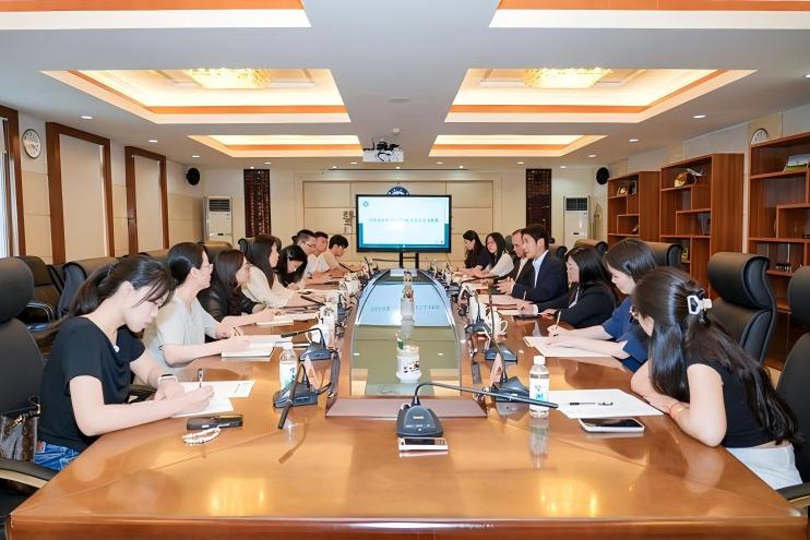 暨南大学校董、澳门校友会会长马志成一行来访暨南大学
