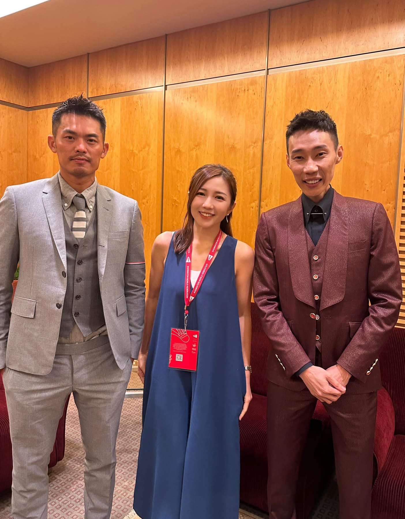 陈韵传与知名运动员合影